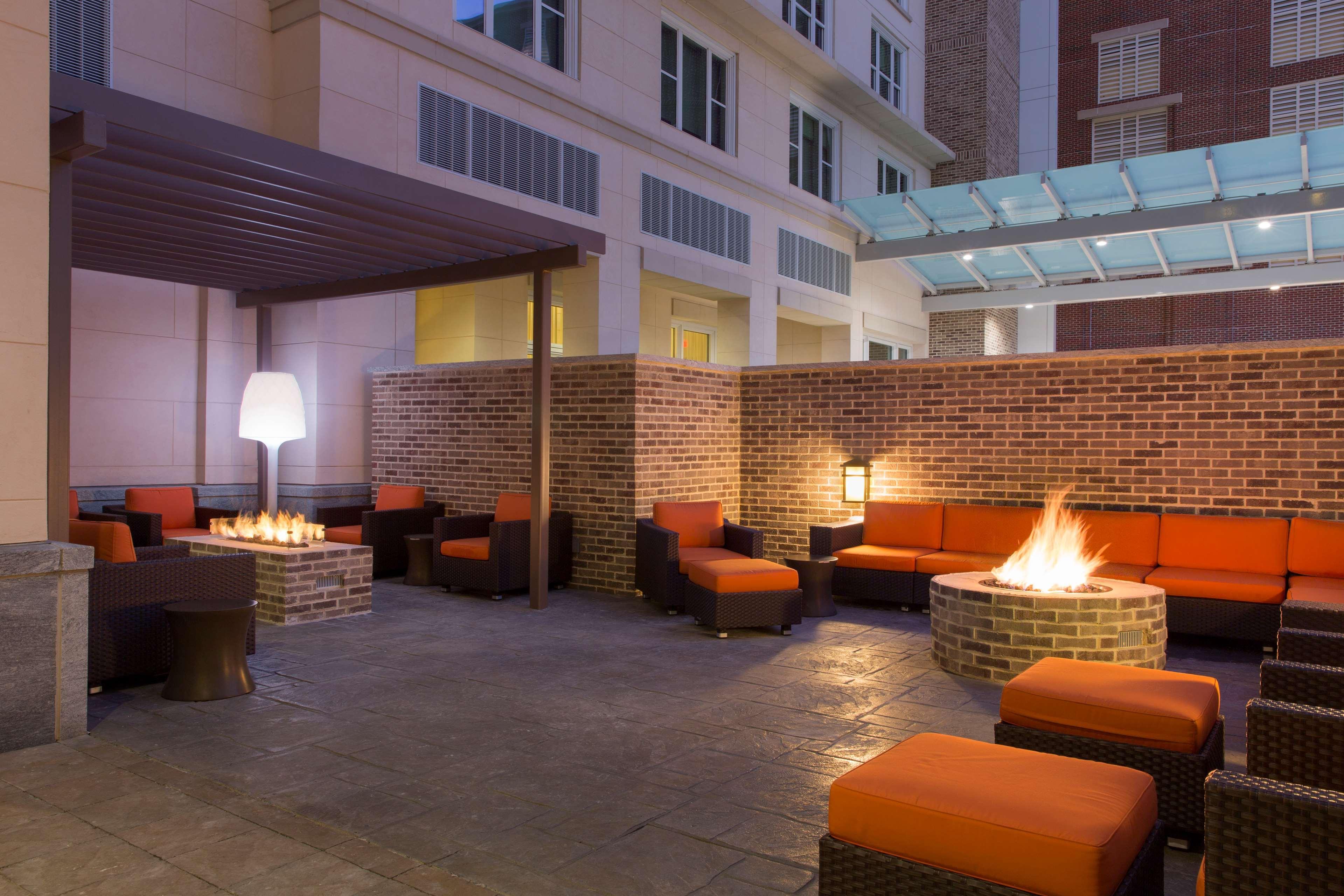Hyatt House Charleston - Historic District Hotel Buitenkant foto
